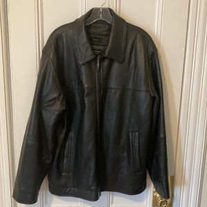 Vintage Claiborne Men’s Black Leather Jacket
